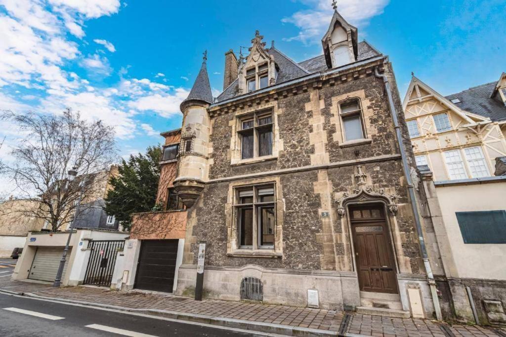 Steam, Baignoire Balneo Et Clim Appartement Reims